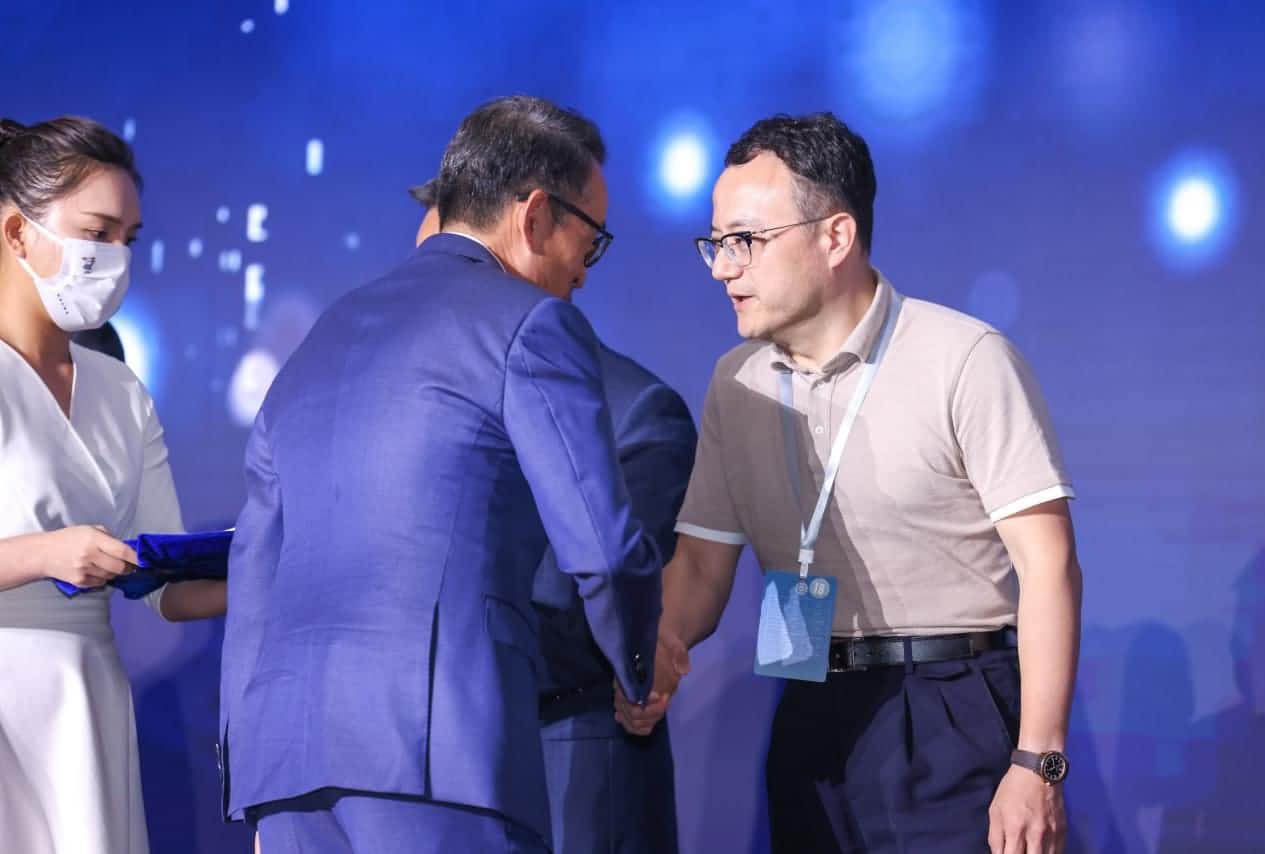 云顶集团(中国)获沃尔沃汽车亚太区“2022年度最佳供应商”奖